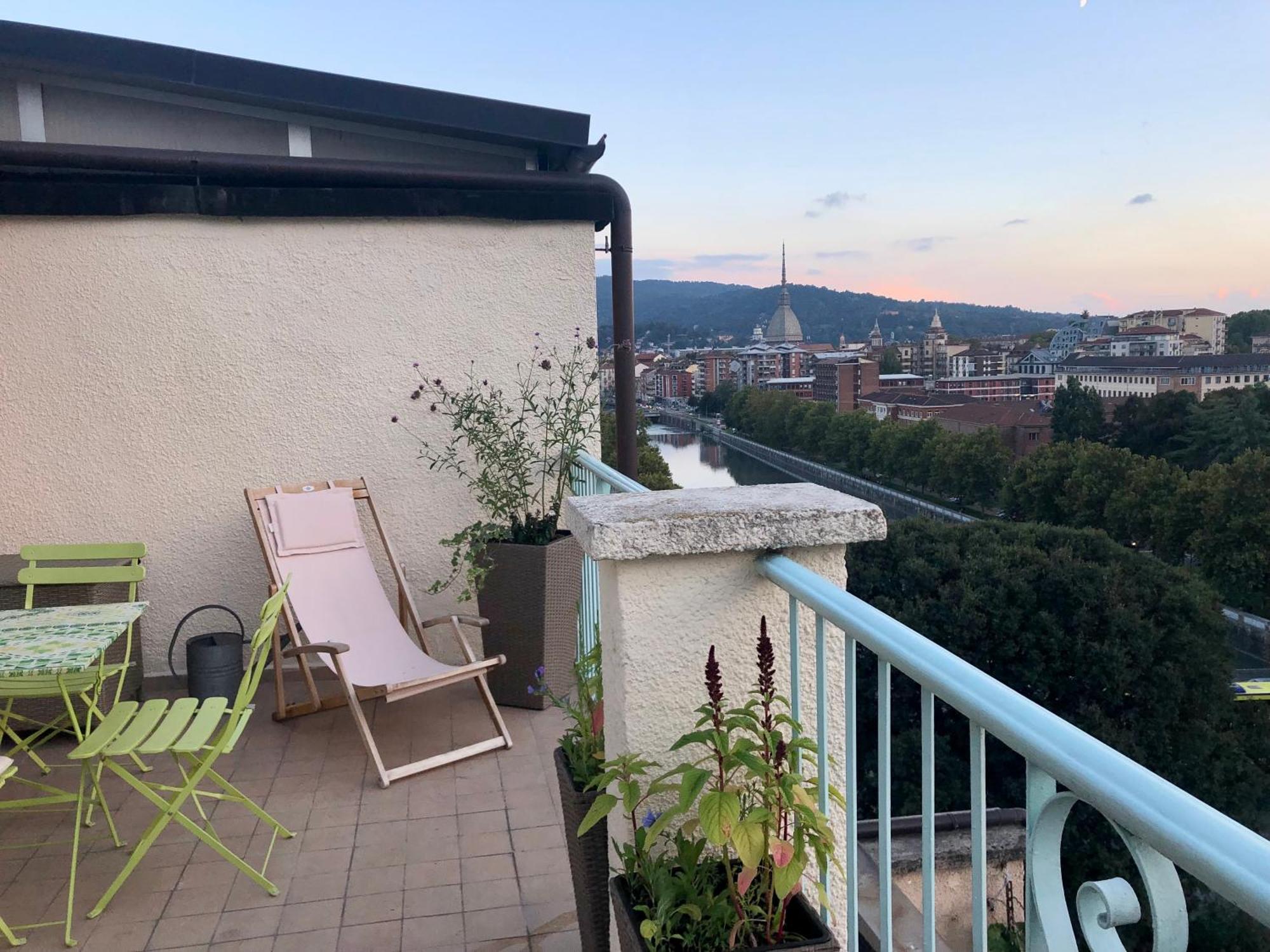 Attico Ellen Terrazza Con Vista Apartment ตูริน ภายนอก รูปภาพ