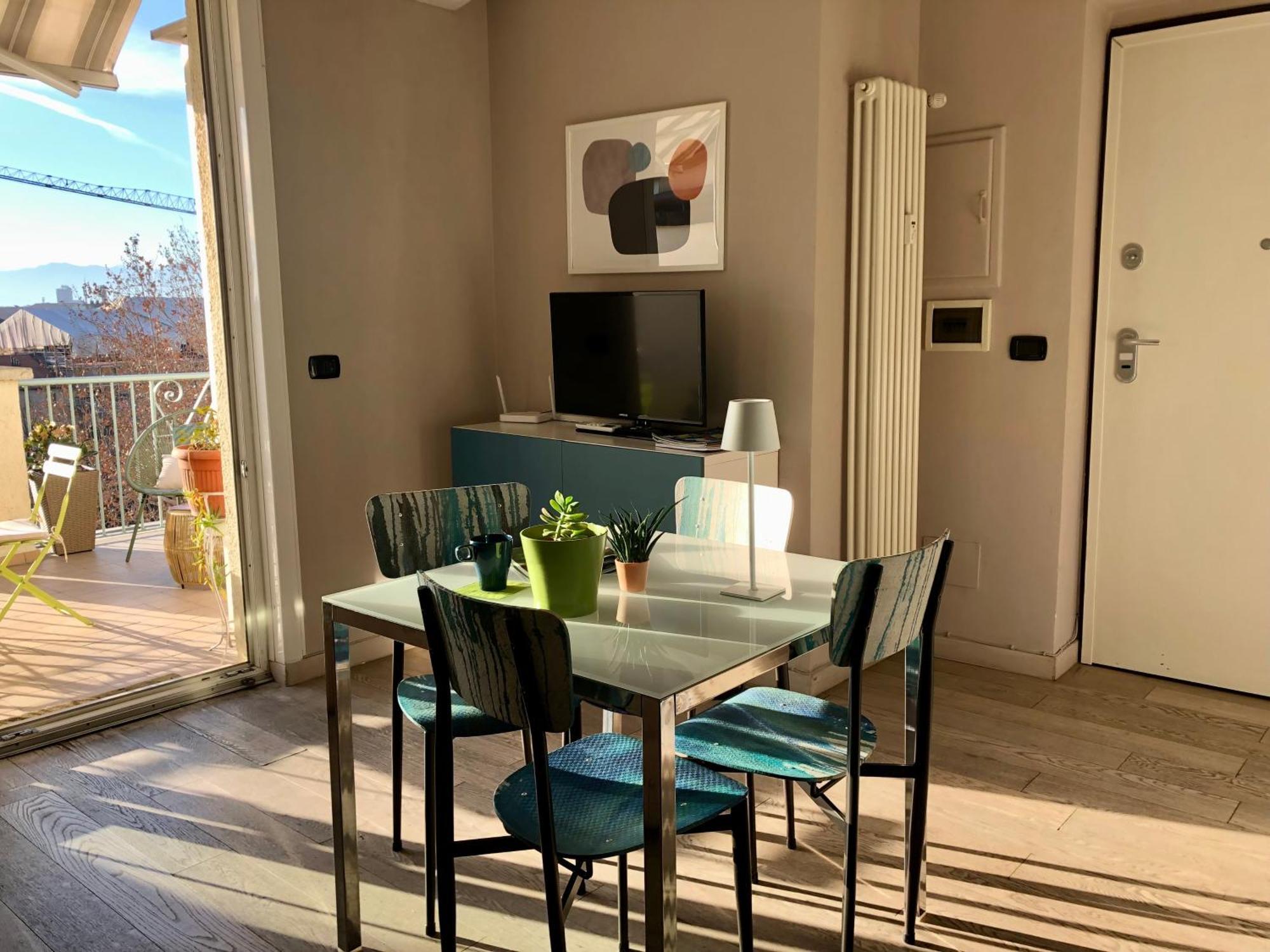 Attico Ellen Terrazza Con Vista Apartment ตูริน ภายนอก รูปภาพ